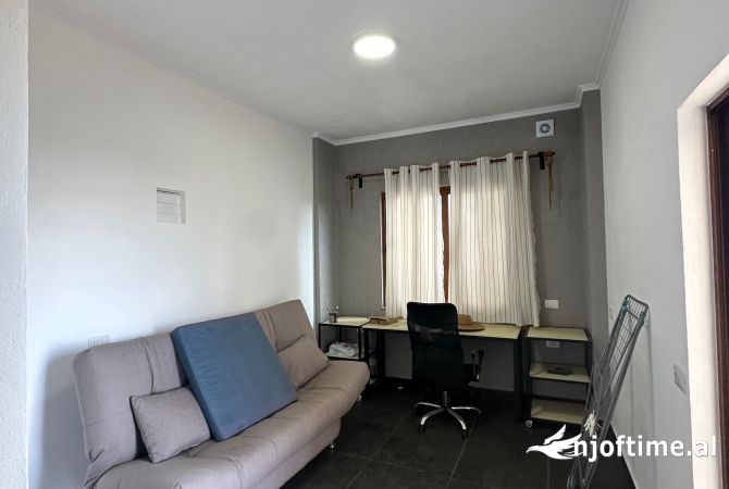 Shtepi ne shitje 1+1 ne Durres - 85,000 Euro