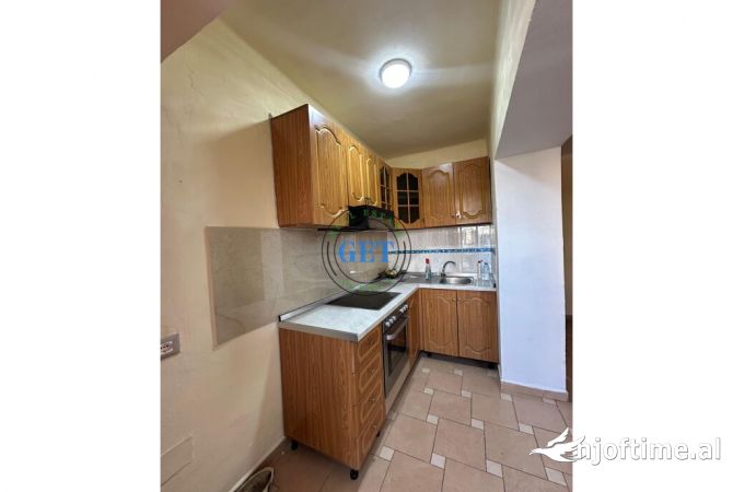 Shtepi me qera 1+1 ne Durres - 250 Euro