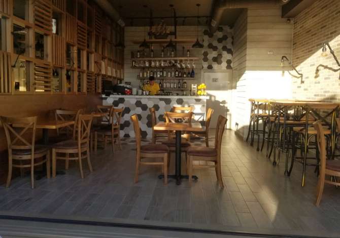 Njoftime Pune ne Vlore, Profesioni Barist/e dhe Kamarier/e , , Pagesa Me Marreveshje.