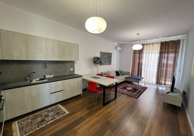 Shtepi me qera 2+1 ne Tirane - 550 Euro