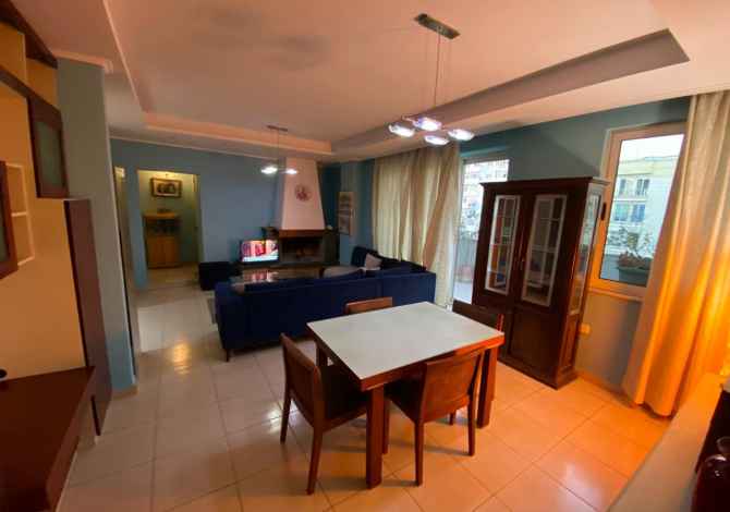 Shtepi me qera 2+1 ne Tirane - 400 Euro