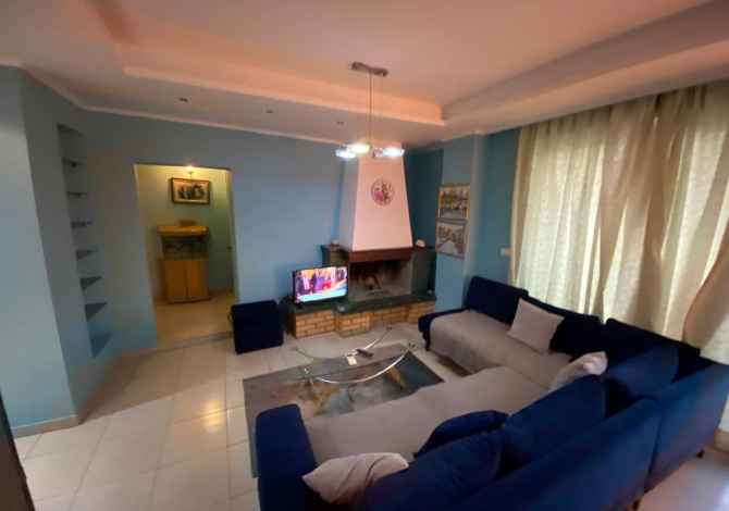 Shtepi me qera 2+1 ne Tirane - 400 Euro