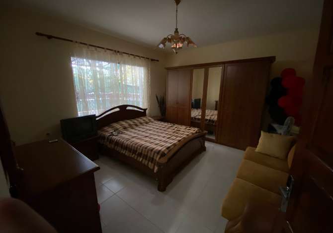 Shtepi me qera Shtepi Private ne Tirane, 2+1, Mobilimi E mobiluar, Pagesa 450  Euro.