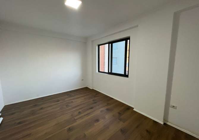 Shtepi ne shitje Apartament ne Tirane, 2+1, Mobilimi E mobiluar, Pagesa 125,000  Euro.