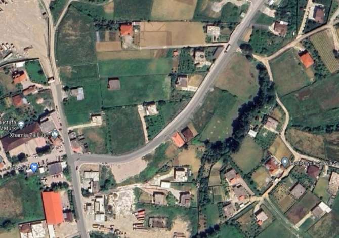 Truall ose Toke ne Tirane - 156,000 Euro