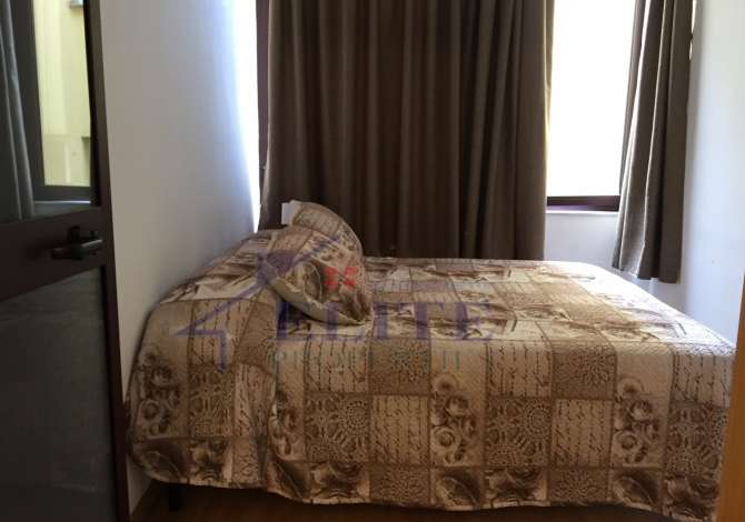 Shtepi ne shitje  ne Tirane, 3+1, Mobilimi E mobiluar, Pagesa 150,000  Euro.