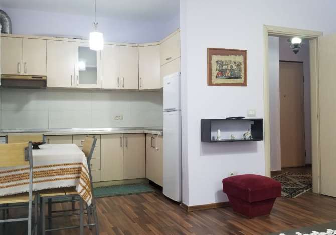 Shtepi me qera 1+1 ne Tirane - 30,000 Leke