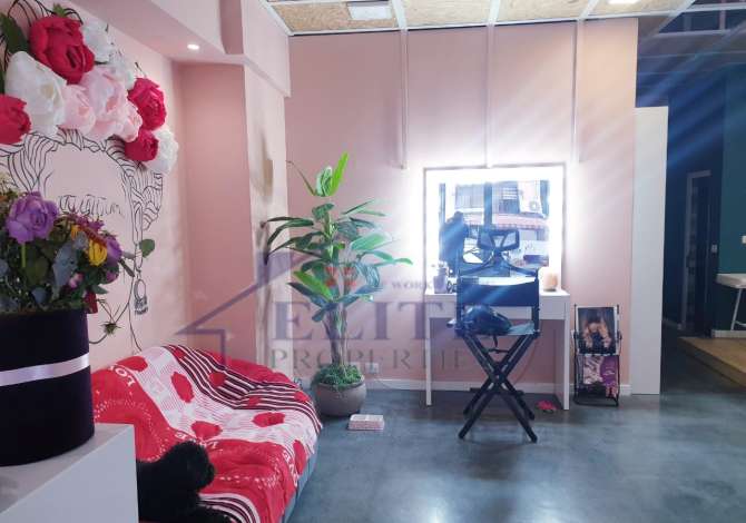 Shitet biznes ne Rrugen ‘’Andon Zako Cajupi’’, ne ''Ish Bllok'