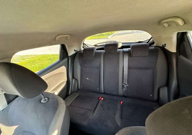 Makina ne shitje ne Tirane, Nissan, 2011 Diesel,Kambio Manual Pagesa 6,000  Euro.