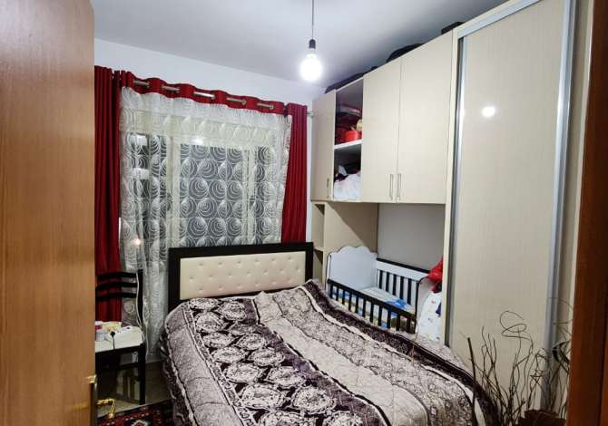 Shtepi ne shitje Apartament ne Tirane, 1+1, Mobilimi E mobiluar, Pagesa 54,000  Euro.