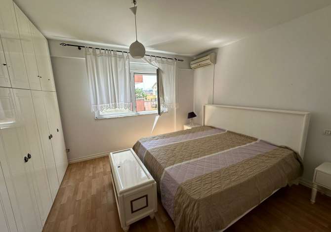Shtepi me qera Apartament ne Tirane, 2+1, Mobilimi E mobiluar, Pagesa 700  Euro.