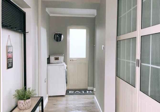 Shtepi me qera  ne Tirane, 2+1, Mobilimi E mobiluar, Pagesa 500  Euro.