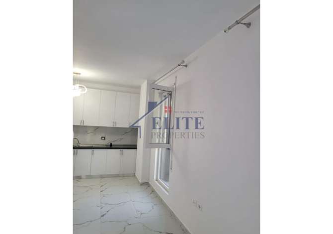 Ambient biznesi me qera 3+1 ne Tirane - 500 Euro