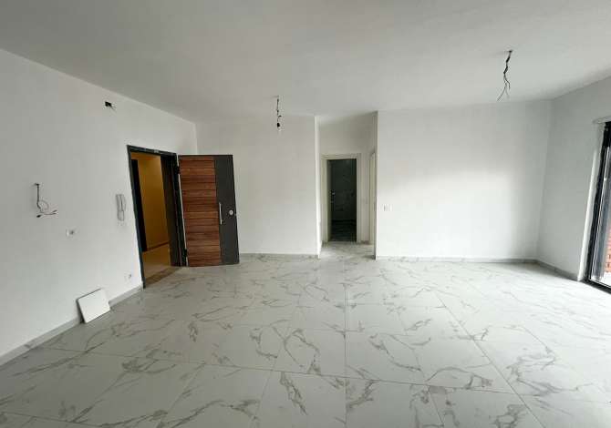 Ambient biznesi me qera 3+1 ne Tirane - 780 Euro