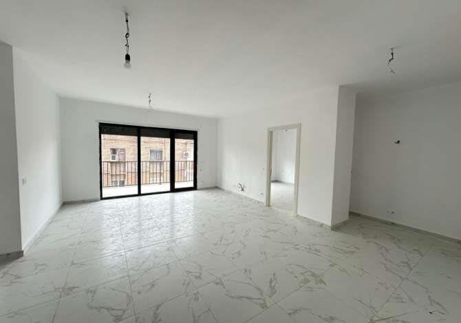 Ambient biznesi me qera 3+1 ne Tirane - 780 Euro