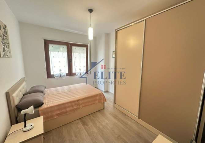 Shtepi me qera Apartament ne Tirane, 2+1, Mobilimi E mobiluar, Pagesa 700  Euro.