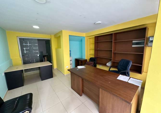 Ambient biznesi me qera 3+1 ne Tirane - 400 Euro