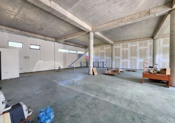 Ambient biznesi me qera 4+1 ne Tirane - 1,200 Euro