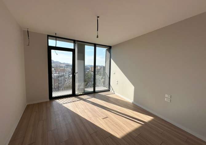 Ambient biznesi me qera 3+1 ne Tirane - 900 Euro