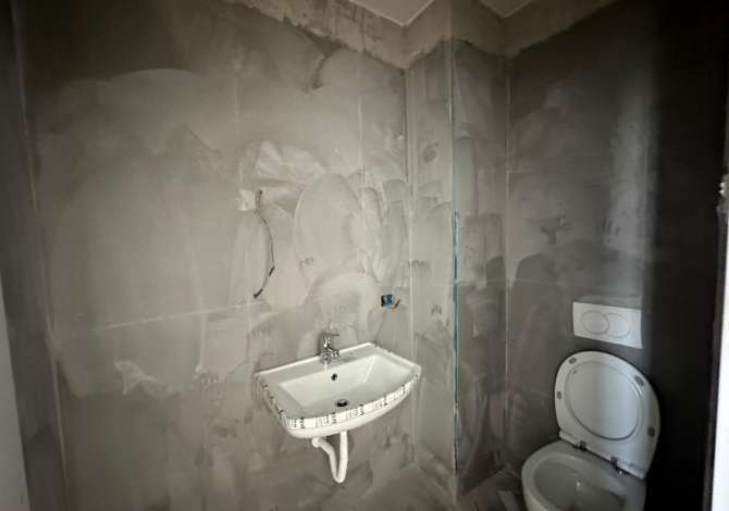 Ambient biznesi me qera 3+1 ne Tirane - 700 Euro