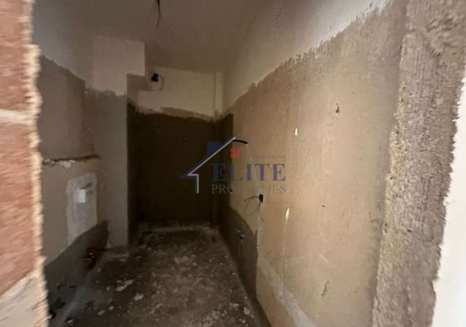 Shtepi ne shitje Apartament ne Tirane, 2+1, Mobilimi Bosh, pa mobiluar, Pagesa 177,335  Euro.