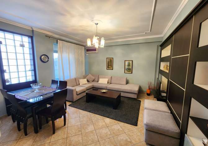 Shtepi me qera 2+1 ne Tirane - 700 Euro