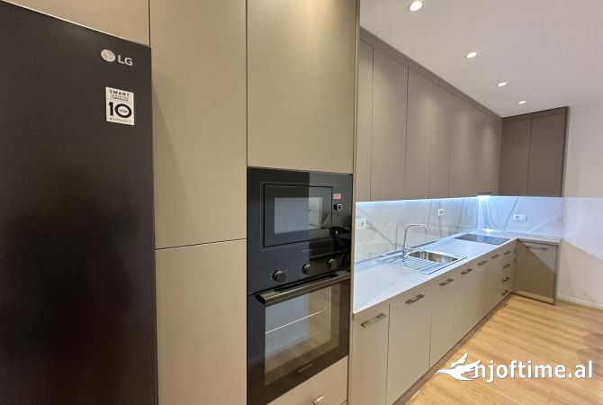 Shtepi me qera 2+1 ne Tirane - 750 Euro