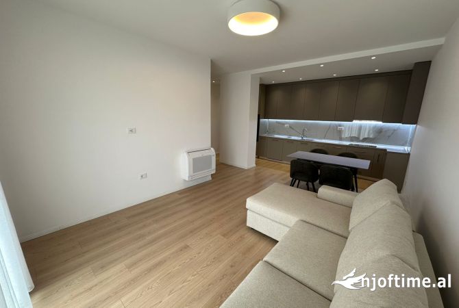 Shtepi me qera 2+1 ne Tirane - 750 Euro