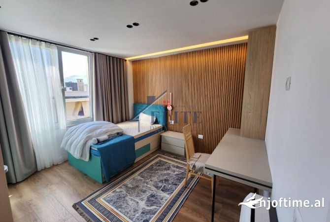 Shtepi me qera Apartament ne Tirane, 3+1, Mobilimi E mobiluar, Pagesa 1,150  Euro.