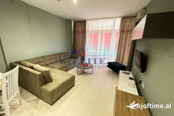 Shtepi me qera 2+1 ne Tirane - 700 Euro