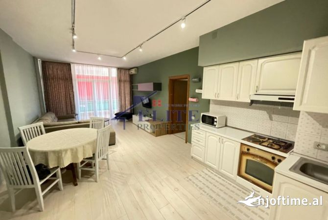 Shtepi me qera 2+1 ne Tirane - 700 Euro