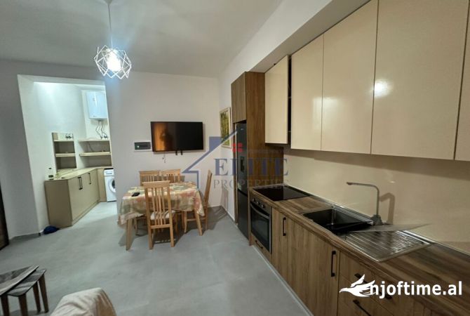 Shtepi me qera Garsoniere ne Tirane - 400 Euro