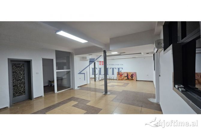 Ambient biznesi me qera 3+1 ne Tirane - 60,000 Leke