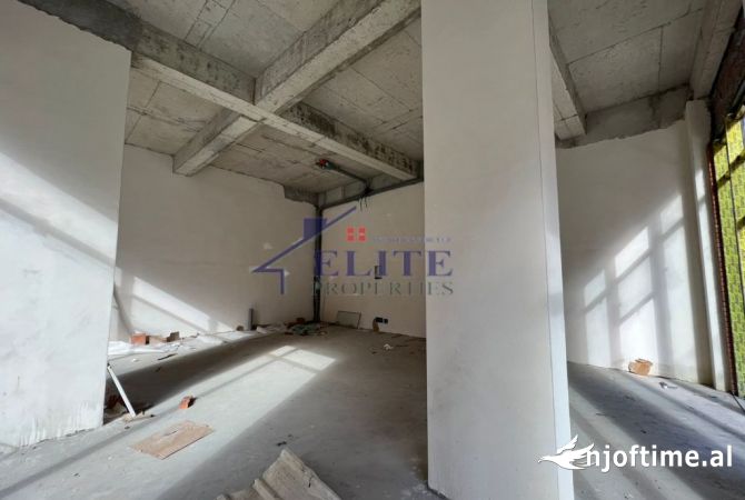 Ambient biznesi ne shitje 1+1 ne Tirane - 228,000 Euro