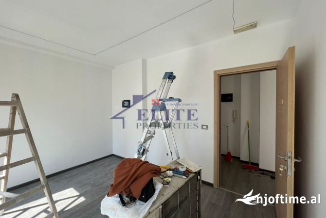 Ambient biznesi me qera 3+1 ne Tirane - 800 Euro