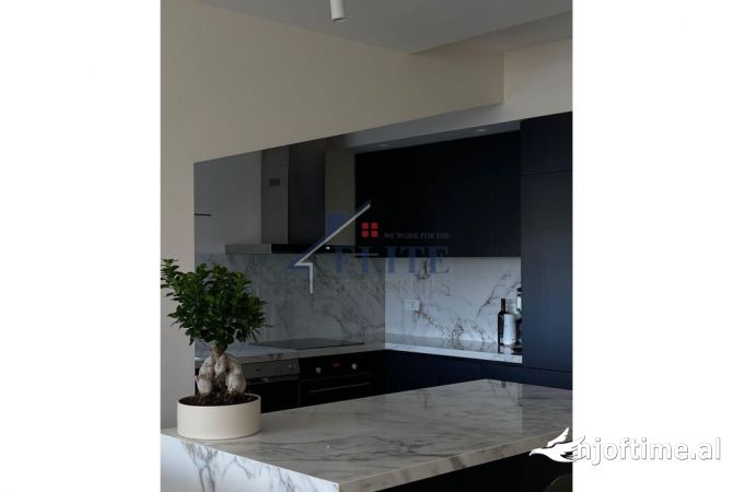 Shtepi ne shitje Apartament ne Tirane, 2+1, Mobilimi E mobiluar, Pagesa 420,000  Euro.