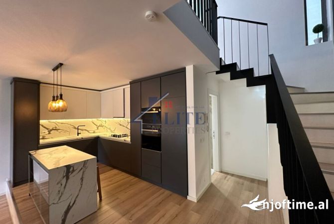 Shtepi me qera 2+1 ne Tirane - 1,400 Euro