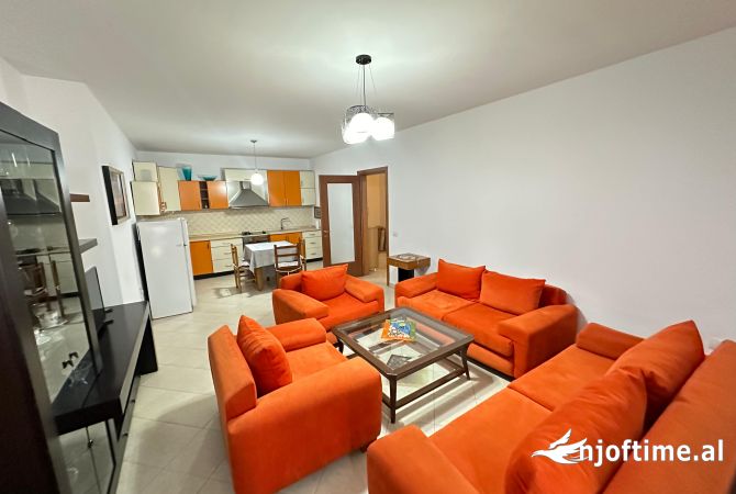 Shtepi me qera 2+1 ne Tirane - 650 Euro
