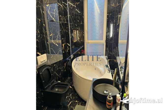 Shtepi ne shitje Apartament ne Tirane, 2+1, Mobilimi E mobiluar, Pagesa 230,000  Euro.