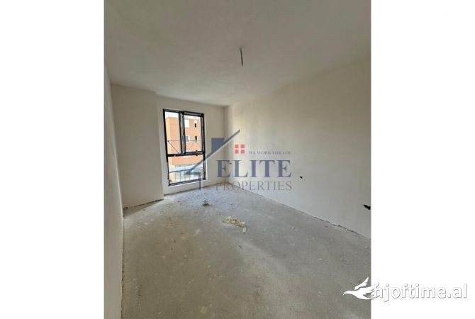 Shtepi ne shitje Apartament ne Tirane, 1+1, Mobilimi Bosh, pa mobiluar, Pagesa 114,700  Euro.