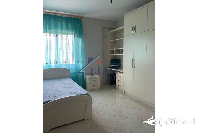 Shtepi me qera 2+1 ne Tirane - 400 Euro