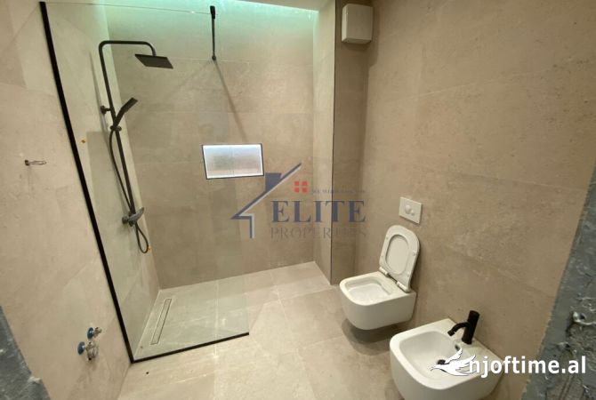 Shtepi ne shitje Apartament ne Tirane, 1+1, Mobilimi E mobiluar, Pagesa 150,000  Euro.