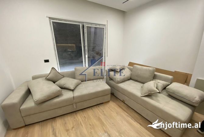 Rruga Bardhyl, apartament 1+1 në shitje
