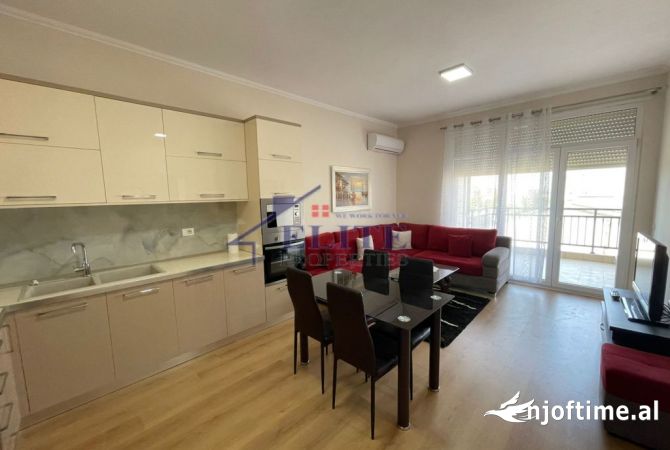 Shtepi me qera 2+1 ne Tirane - 600 Euro