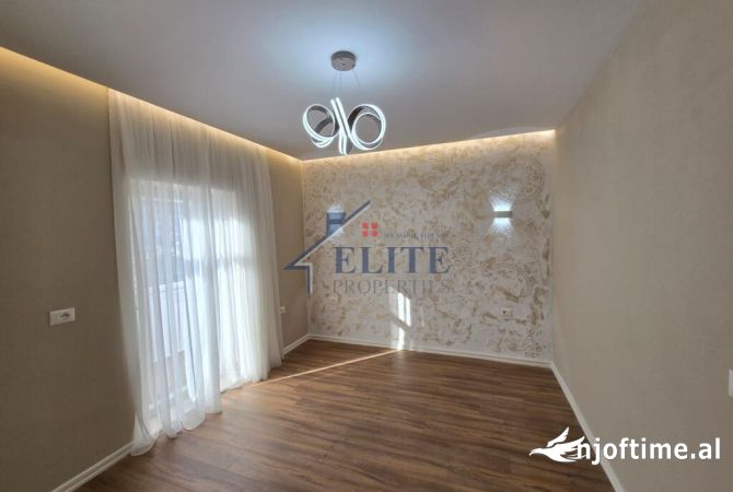 Shtepi ne shitje 1+1 ne Tirane - 125,000 Euro