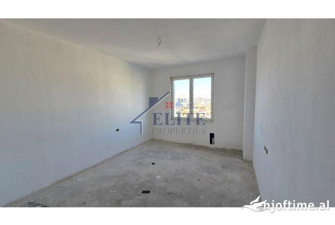 Shtepi ne shitje Apartament ne Tirane, 2+1, Mobilimi Bosh, pa mobiluar, Pagesa 110,292  Euro.
