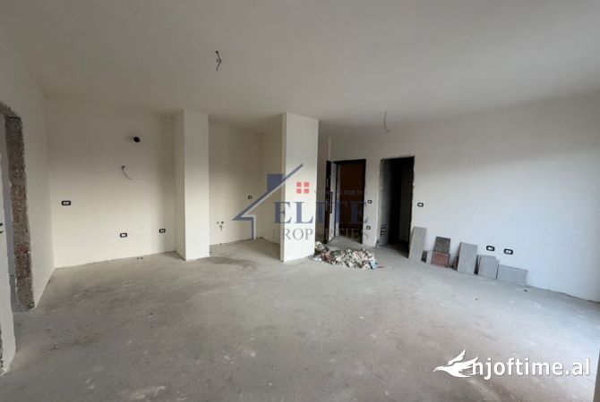 Shtepi ne shitje 2+1 ne Tirane - 160,000 Euro