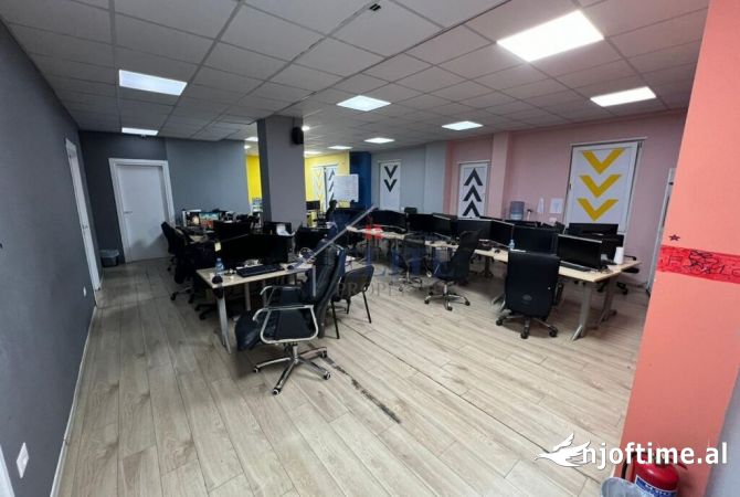 Ambient biznesi me qera 3+1 ne Tirane - 7,000 Euro