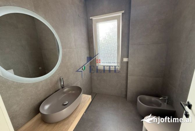 Qender, zyre me qira