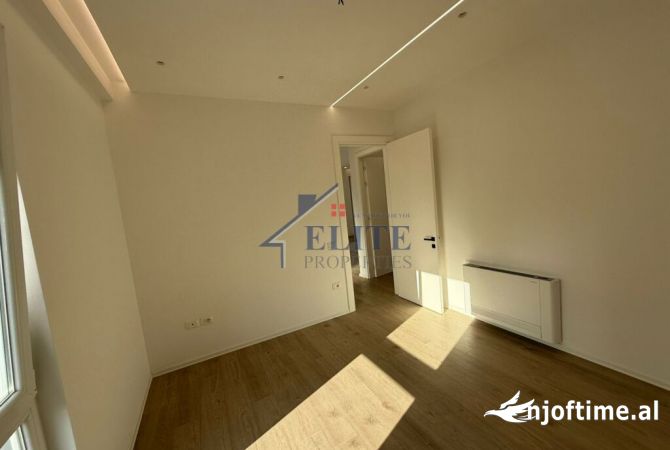 Ambient biznesi me qera 3+1 ne Tirane - 1,500 Euro